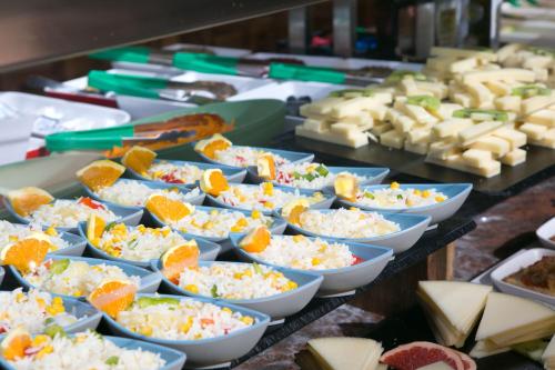 Mad på hotellet eller i nærheden