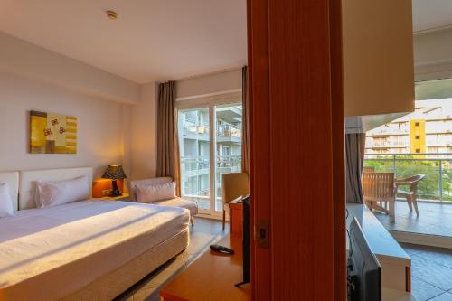 Postel nebo postele na pokoji v ubytování Karya Family Resort Hotel All Inclusive