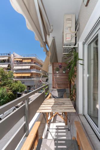 Modern Apartment in Athens Center, 10 mins walk to Plaka Historical Area