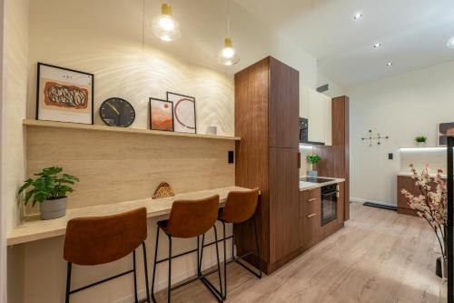 Akácfa-A112 Stylish 2 Bedroom Apartment 1075 Budapest, Akácfa u. 11 kép - 3