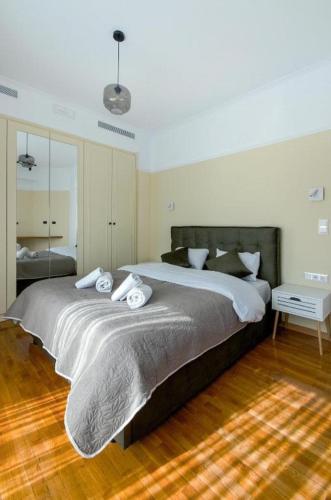 Smart Home Apartment next to Exarcheia Square