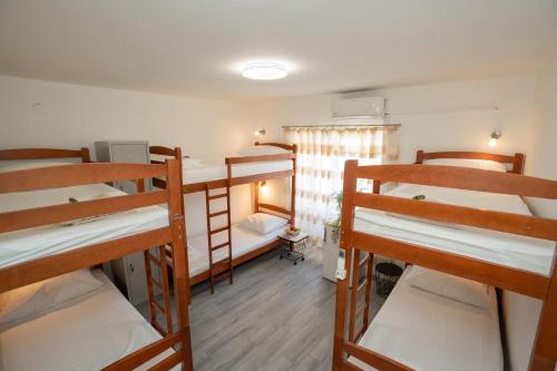 Postel nebo postele na pokoji v ubytování Hostel Novalis