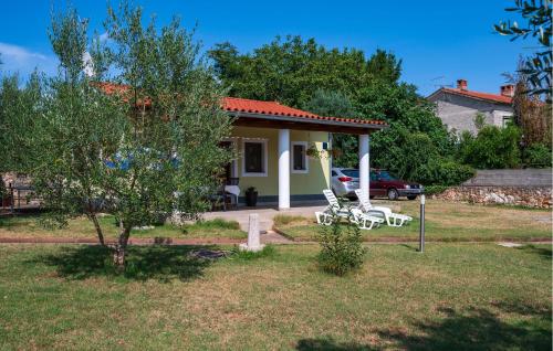 Stunning Home In Medulin With Wifi