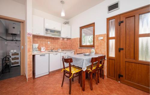 Stunning Home In Medulin With Wifi