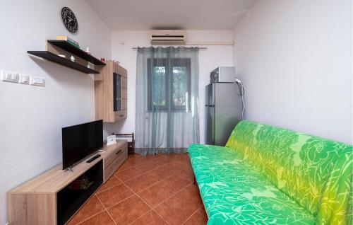 Stunning Home In Medulin With Wifi