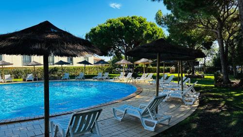 Bicos 7 - Shared Pool - 6 Guests - Albufeira