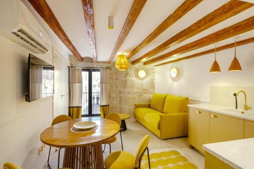 Cozy charming apartment in historic center