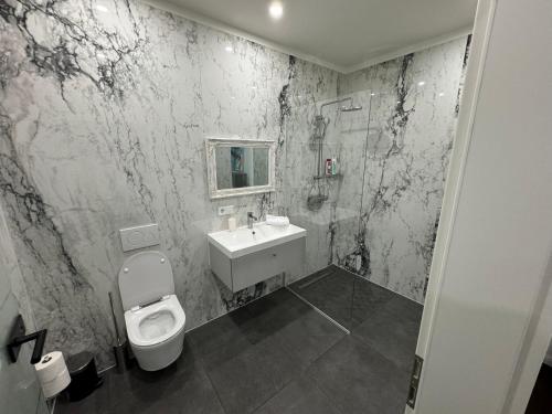 Un baño de Luxurious Apartment in the Centre of Vienna