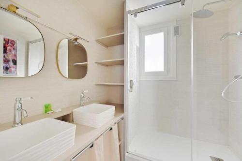Beautiful apartment 2BR - 4P Republique Temple