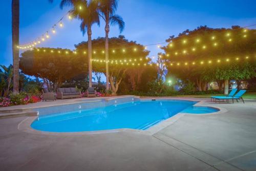 Bazén v ubytování Poway Villa - Private Resort nebo v jeho okolí