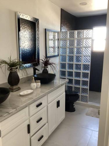 Bilik mandi di Oceanfront Casa 3 - Rocky Point MX