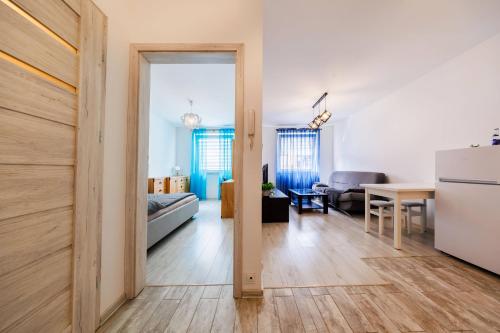 Cozy New Town Apartment- City Centre Rzeszow by StayNest