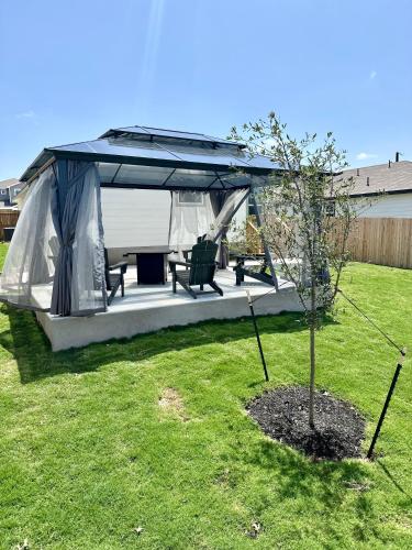 Κήπος έξω από το New Home near Lackland, SeaWorld