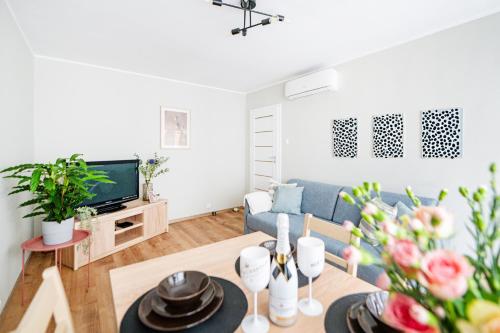 NiceOne Apartment Number 3 - W samym Centrum!