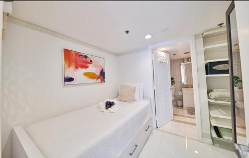 Serene View 1 BR photo 11