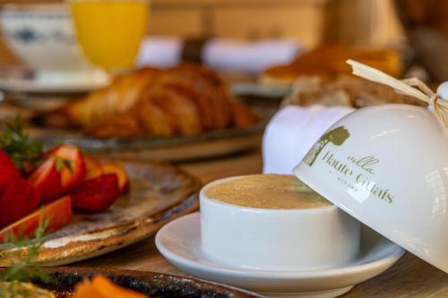 Đồ ăn tại/gần nhà nghỉ B&B