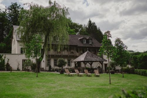 Taman di luar Alte Bäckerei