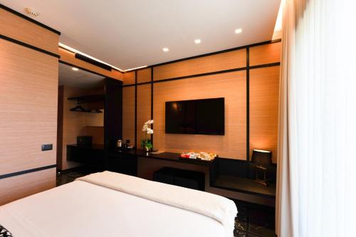 Hotel Il Gabbianoにあるテレビまたはエンターテインメントセンター