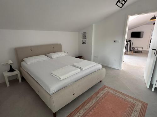 Gallery image of Quince Luxury Apartment in Ðenovići
