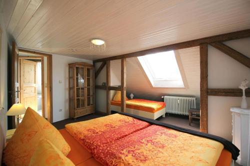 Afbeelding uit fotogalerij van Apartment 180 qm BIBERBURG, in der romantischen Rödermühle an der Fränkischen Saale in Deutschlands Mitte, 8 km zur A7 in Hammelburg