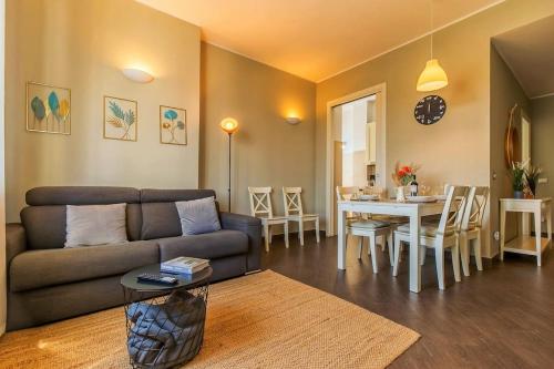 Exclusive & Strategic 2-Bedroom Apartment, 50m from M4