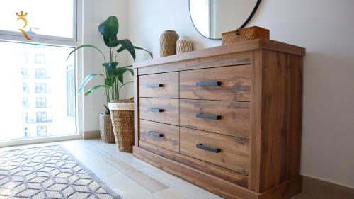 Fotografija v galeriji nastanitve Cozy 1BR Apartment Yas Island v mestu Abu Dhabi