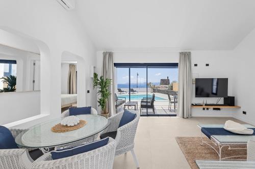 Lanzarote Villa The One