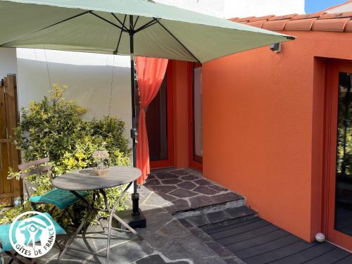 Gîte rénové proche plage, centre-ville et pistes cyclables avec terrasse privative