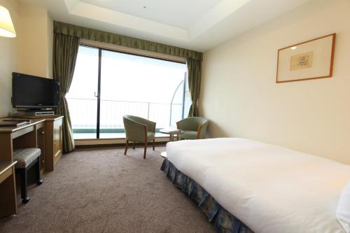 Televisyen dan/atau pusat hiburan di Shimonoseki Grand Hotel