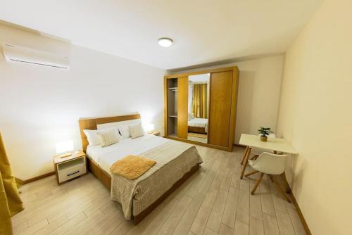 Jet Ap & Car 12 - AC