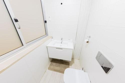 Ένα μπάνιο στο Jet Ap & Car 12 - AC