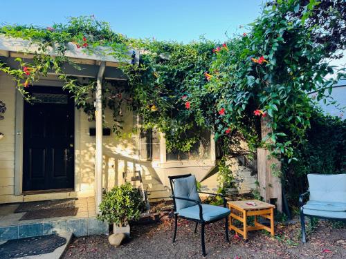 Gallery image of Cozy House Nested Around Trees A in San Jose