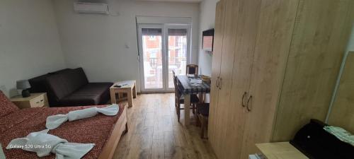 Μια τηλεόραση ή/και κέντρο ψυχαγωγίας στο Suncani Breg