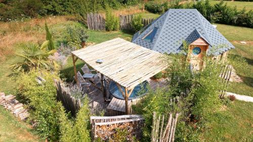 Photo de la galerie de l'établissement Cabane Spa belle étoile, à Soulaures