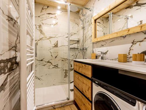 Koupelna v ubytování Charmant appartement 4 pers. 40m², style montagne moderne, proche commodités aux Belleville - FR-1-545-47