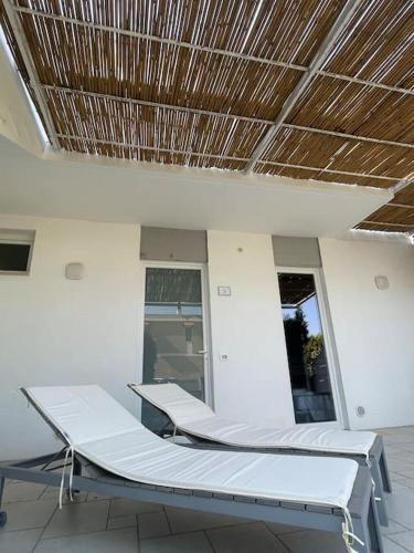 Μια τηλεόραση ή/και κέντρο ψυχαγωγίας στο Vistamare Ovest
