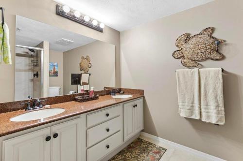 Φωτογραφία από το άλμπουμ του Chadham by the Sea 118 σε New Smyrna Beach