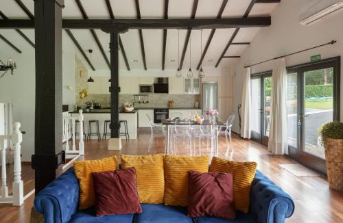 Ruang duduk di Villa Higer