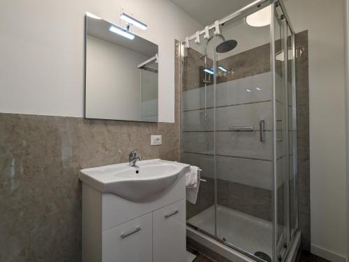 Ένα μπάνιο στο Catullo Stay Near The Airport
