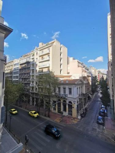 CDV stylish Athens flat