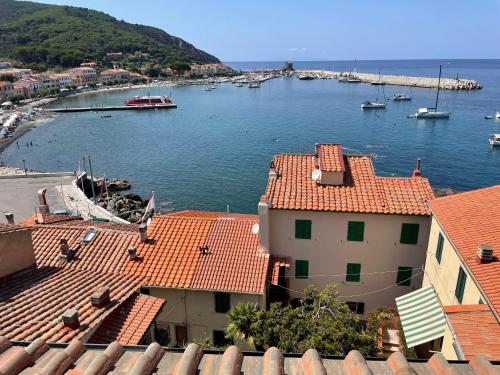 Gallery image of Bilocale vista mare al Cotone in Marciana Marina