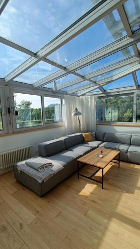 Przy plaży przestronny 150 m2 5 sypialni 2 łazienki nowoczesny, luksusowy, cichy