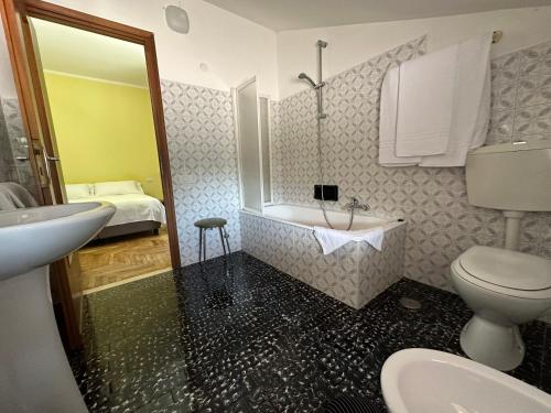 Koupelna v ubytování Albergo LA COLDRA