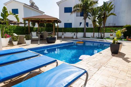 Villa Alexander The Great