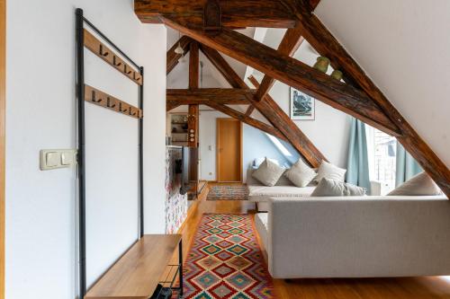 Χώρος καθιστικού στο Dachwohnung am Schlosspark