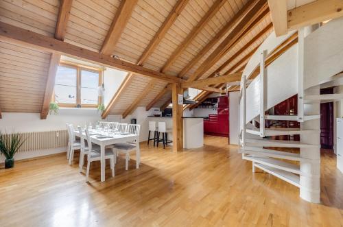 Fotografie z fotogalerie ubytování Atemberaubendes Apartment mit Dachterrasse v destinaci Winterthur