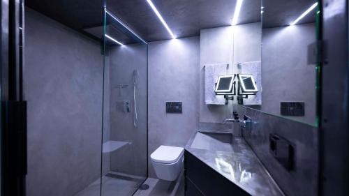 Iron House - Penthouse with Bathtub in Golden Mile & Roman Bridge photo 54