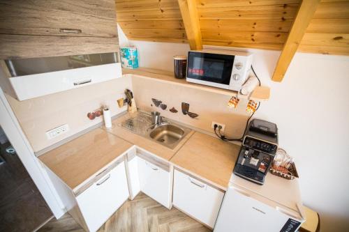 Η κουζίνα ή μικρή κουζίνα στο Cabana A lakeview