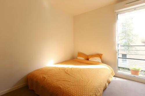 Private room in shared house