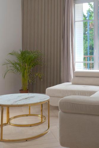 Fourside Deluxe Apartments in Le Bourget